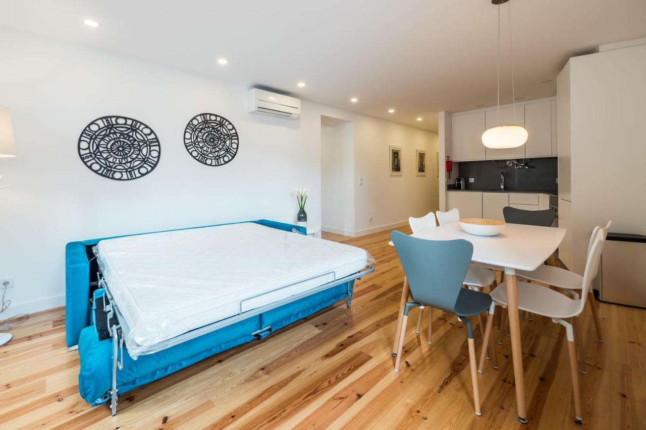Sunshine House - Exclusive Apartment - Home By The Castle Lisbon Bagian luar foto