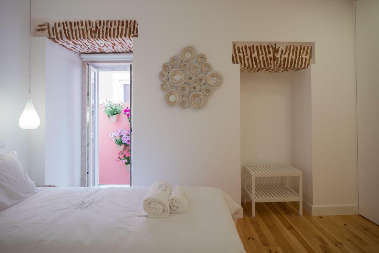 Sunshine House - Exclusive Apartment - Home By The Castle Lisbon Bagian luar foto